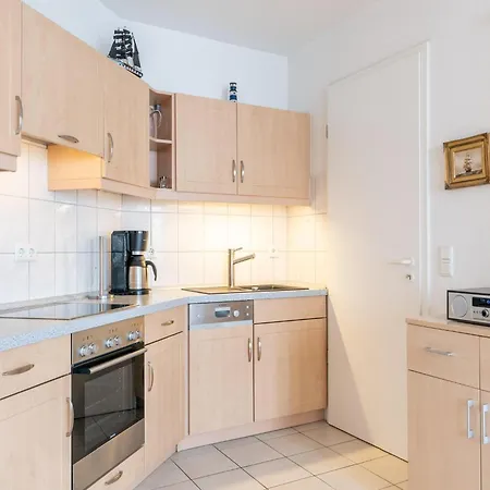 Ostseeurlaub In Im 2 Og Apartment Sellin (Rugen)